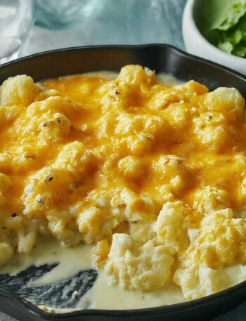 Low-carb cauliflower mac and cheese