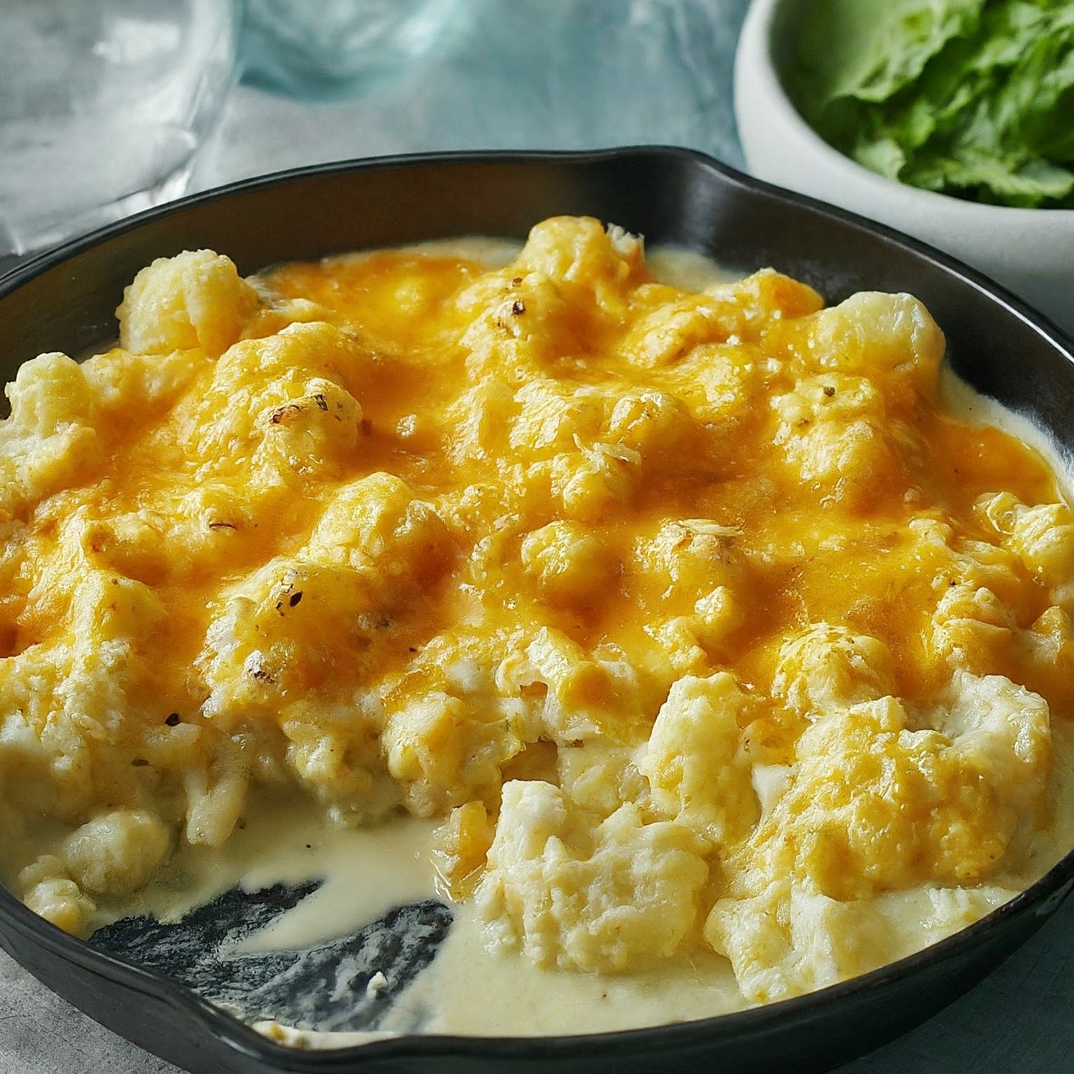 Low-carb cauliflower mac and cheese